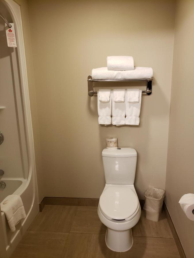 Canad Inns Health Sciences Centre Winnipeg Bagian luar foto