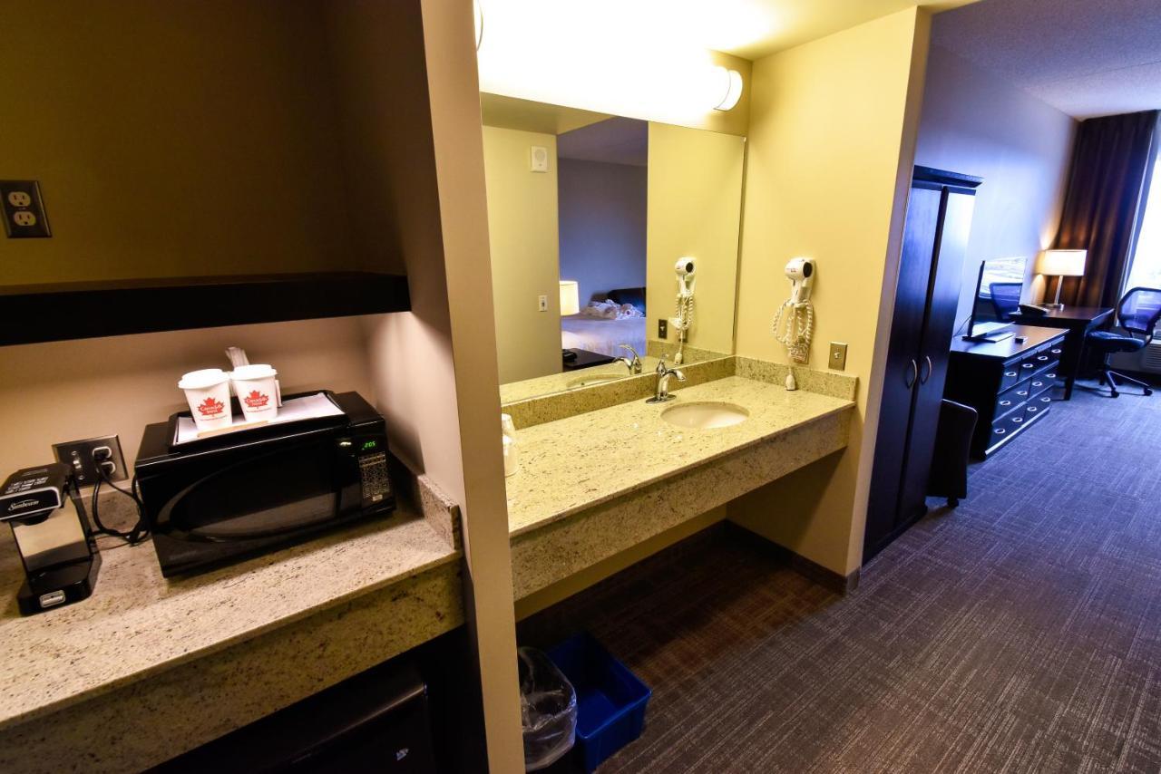 Canad Inns Health Sciences Centre Winnipeg Bagian luar foto